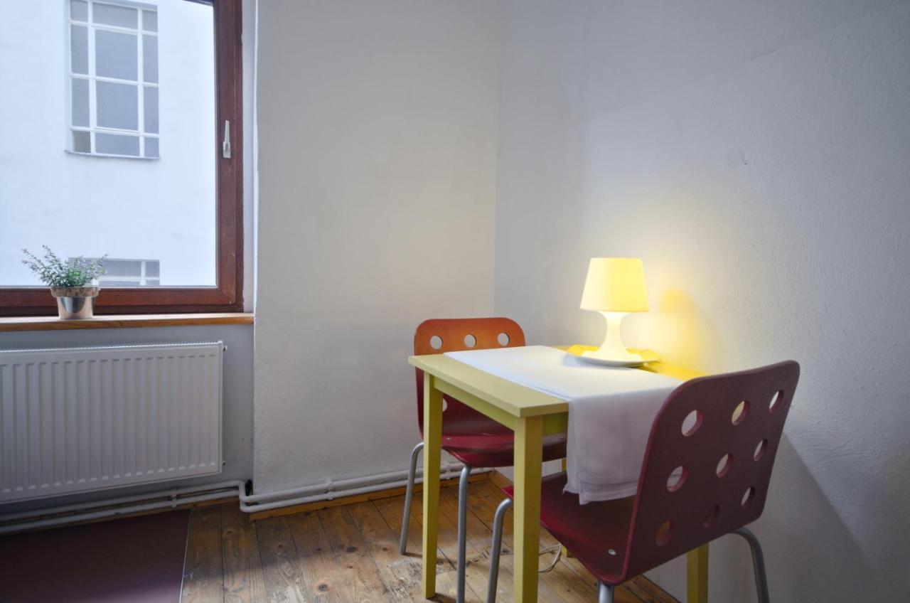 Courtyard Apartment Berlin Extérieur photo